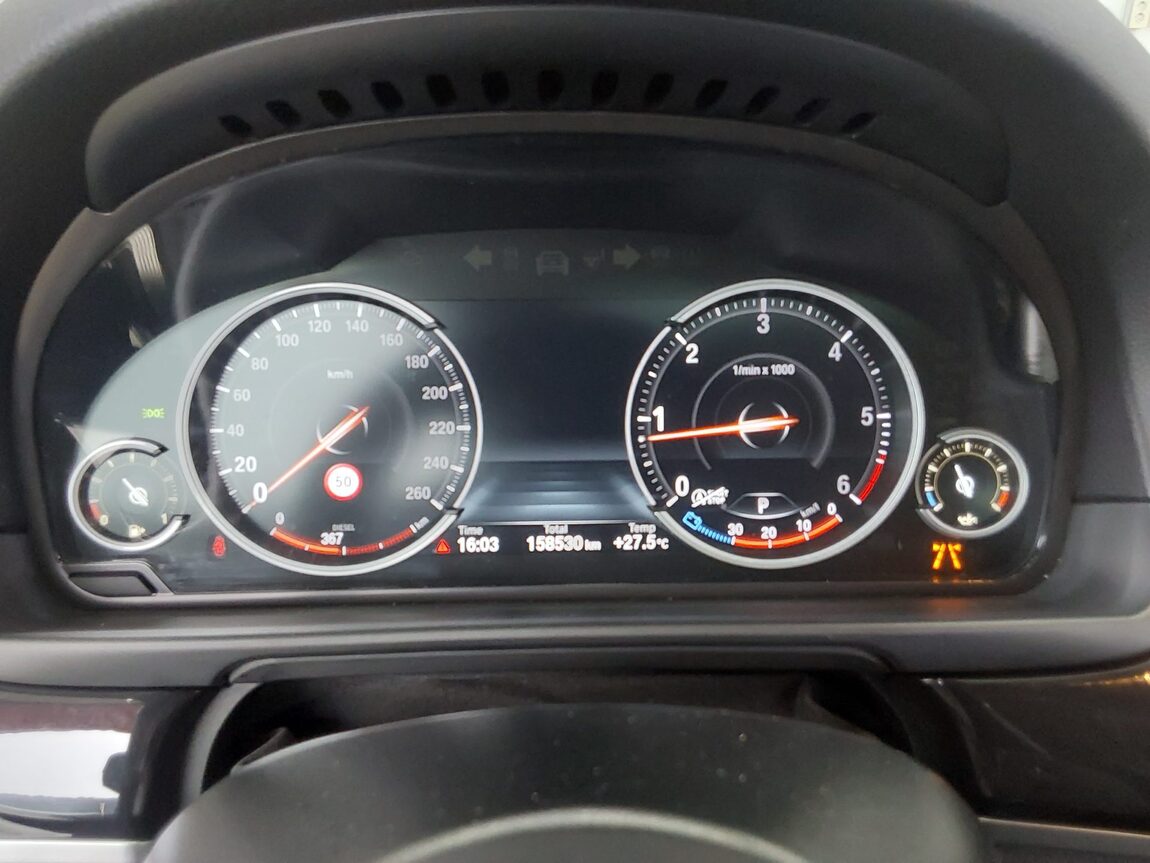 BMW 5 SERIES (6TH GEN) 520d xDRIVE M AERODYNAMIC PRO 2016 - zdjęcie 9