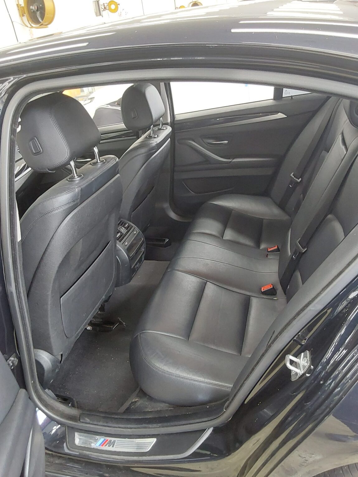 BMW 5 SERIES (6TH GEN) 520d xDRIVE M AERODYNAMIC PRO 2016 - zdjęcie 12