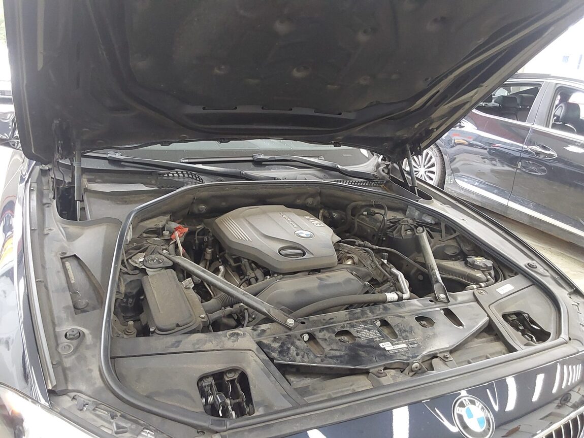 BMW 5 SERIES (6TH GEN) 520d xDRIVE M AERODYNAMIC PRO 2016 - zdjęcie 19