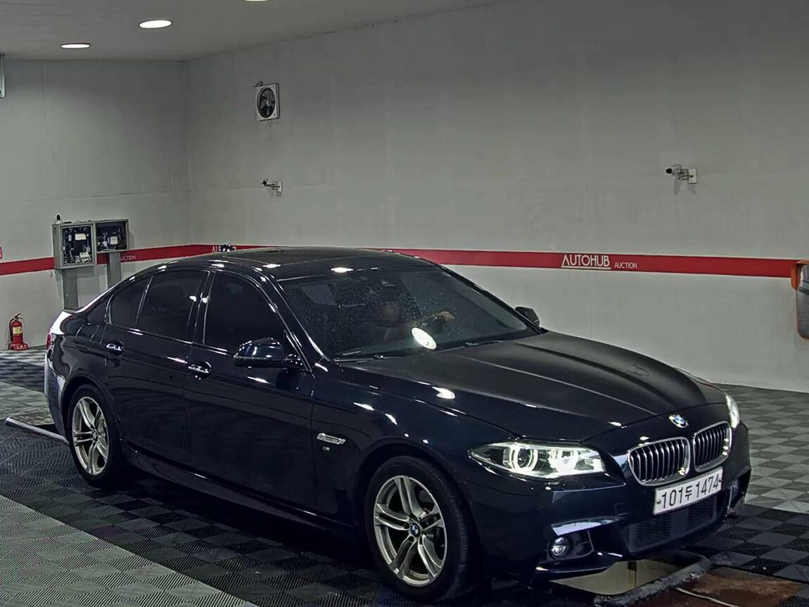 BMW 5 SERIES (6TH GEN) 520d xDRIVE M AERODYNAMIC PRO 2016 - zdjęcie 3