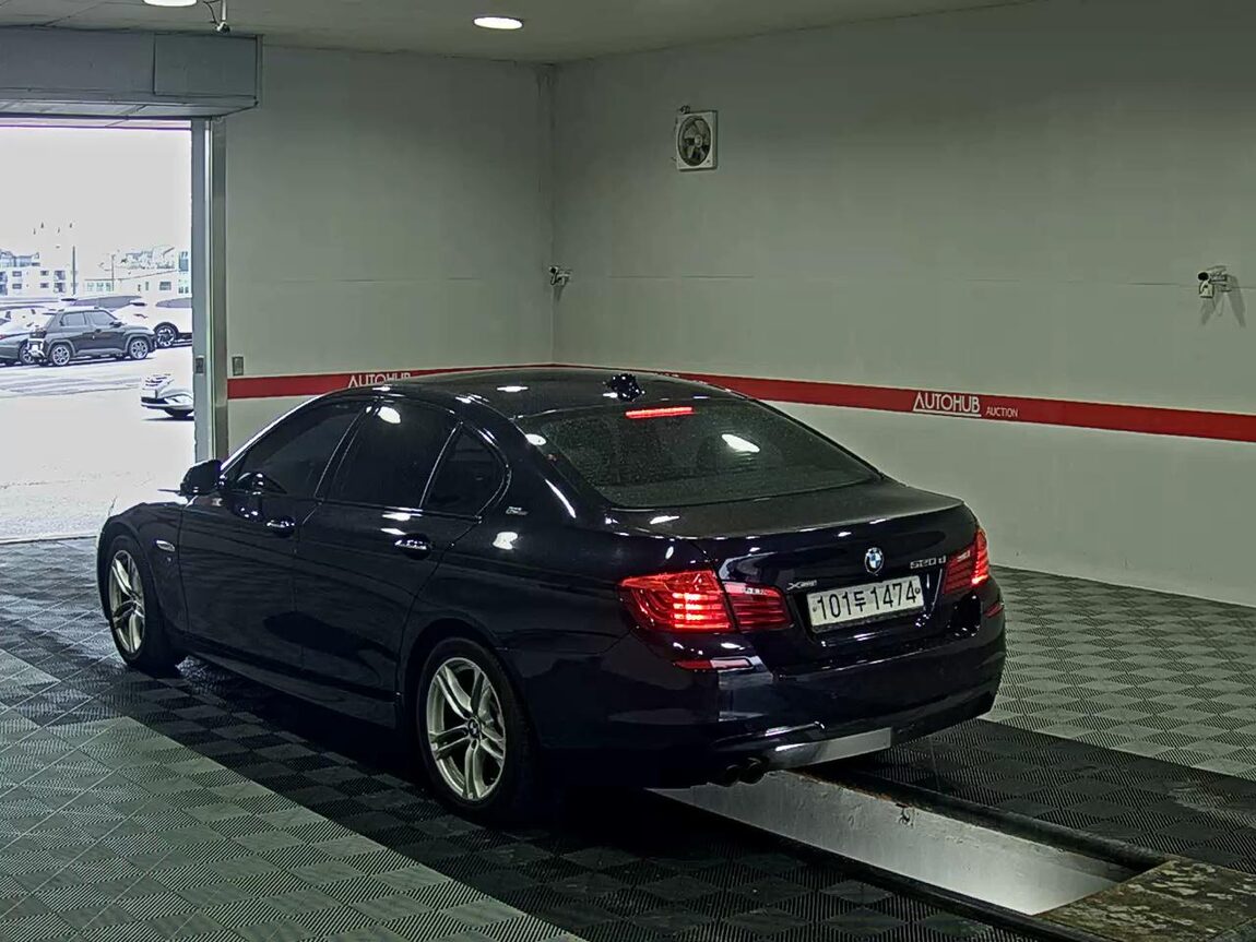 BMW 5 SERIES (6TH GEN) 520d xDRIVE M AERODYNAMIC PRO 2016 - zdjęcie 6