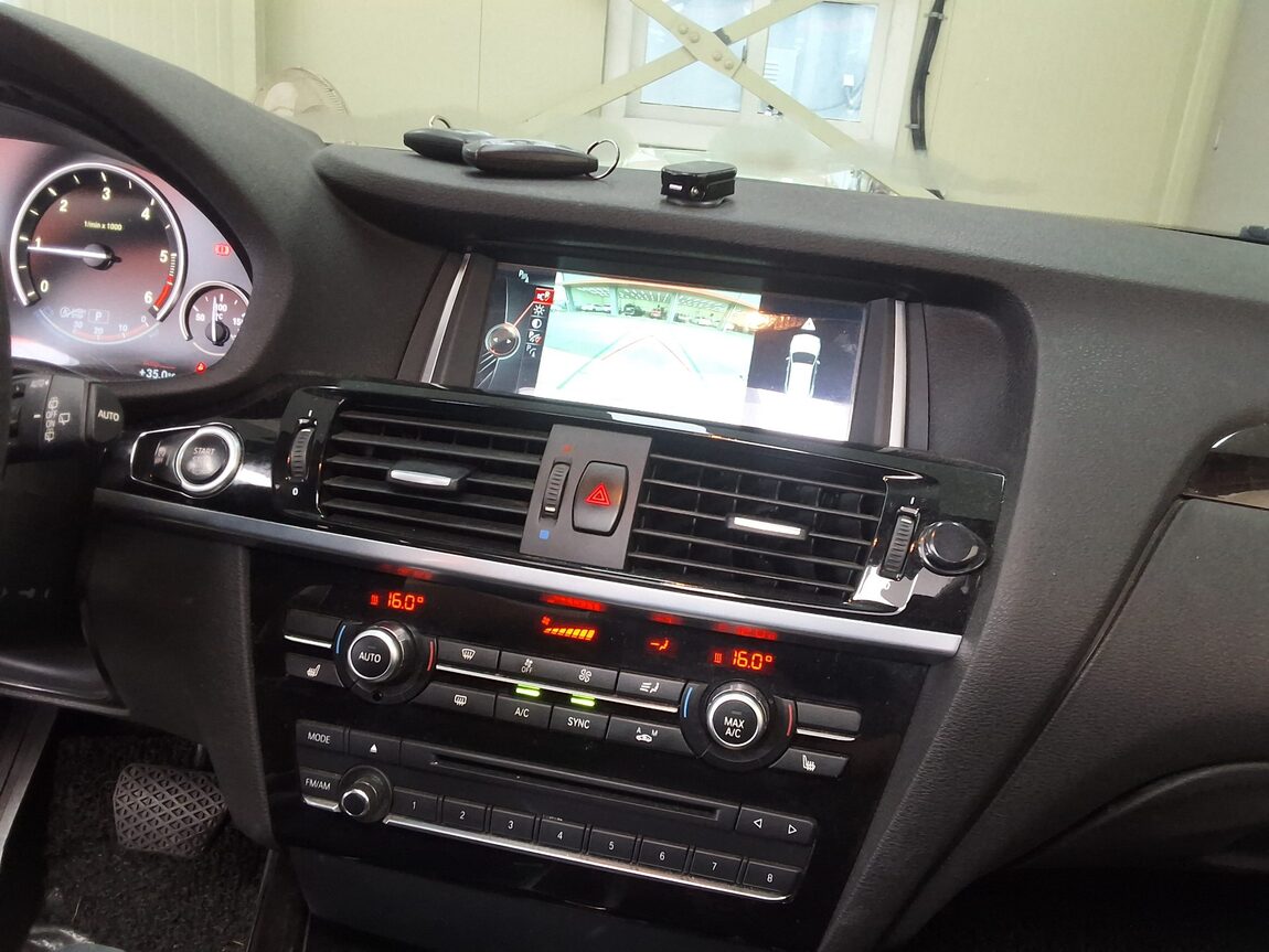 BMW X3 (2ND GEN) 20d xDRIVE X LINE 2015 - zdjęcie 24
