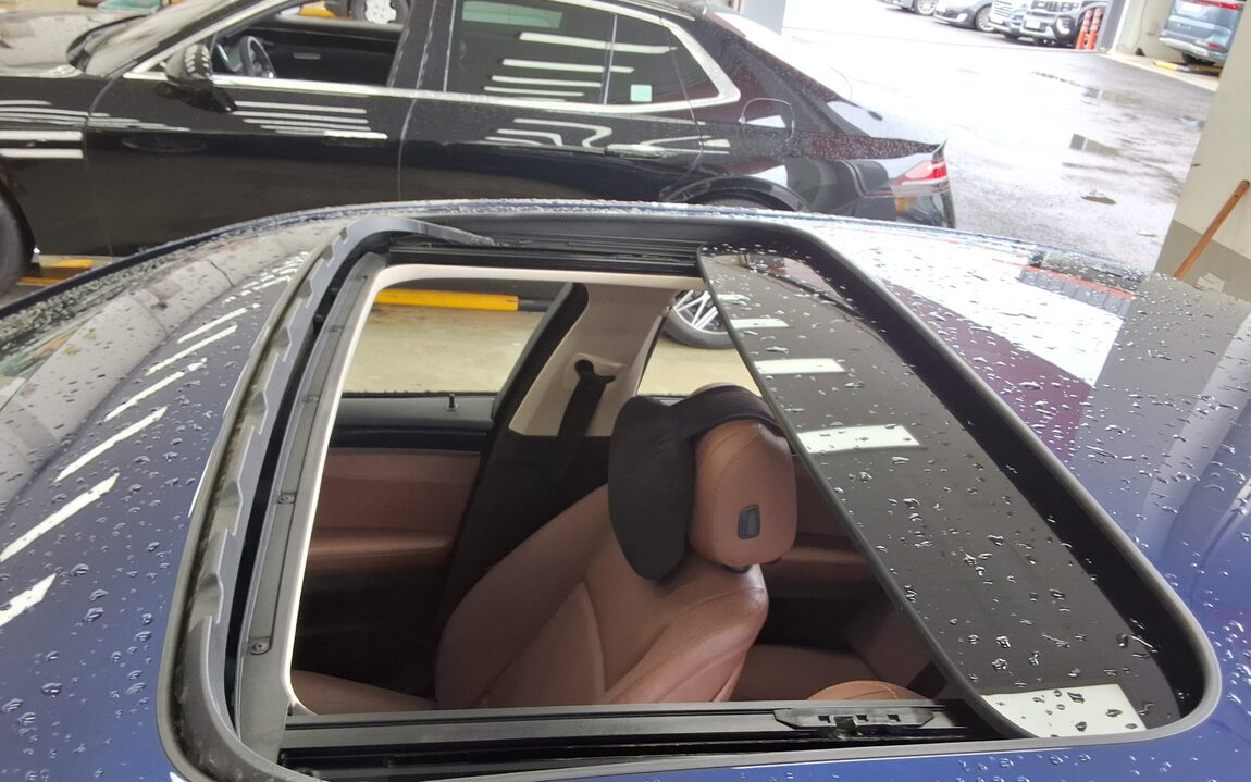 BMW 5 SERIES (6TH GEN) 520d xDRIVE M AERODYNAMIC PRO 2016 - zdjęcie 22