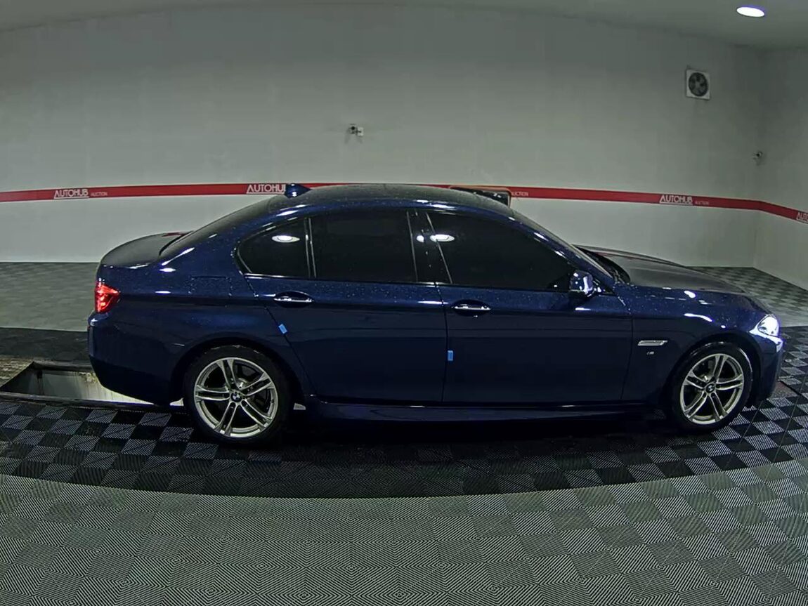 BMW 5 SERIES (6TH GEN) 520d xDRIVE M AERODYNAMIC PRO 2016 - zdjęcie 4