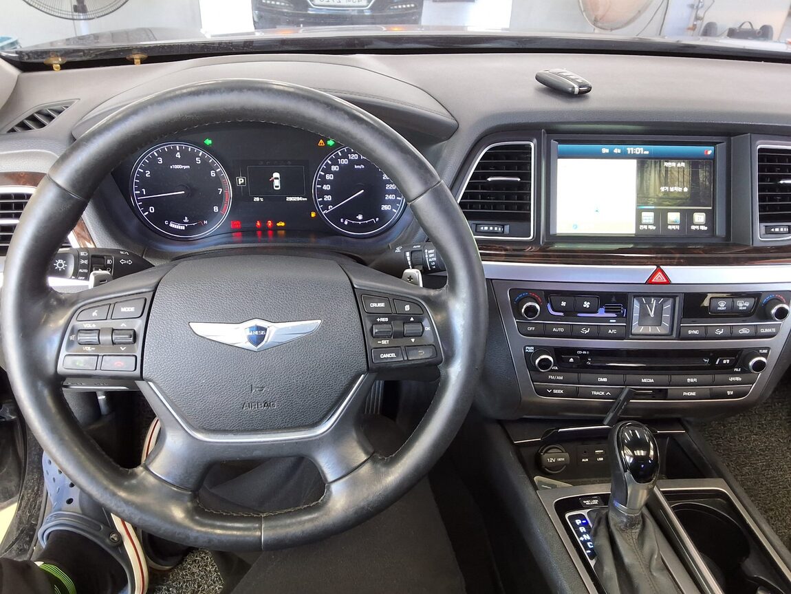 HYUNDAI GENESIS DH G330 MODERN 2015 - zdjęcie 18