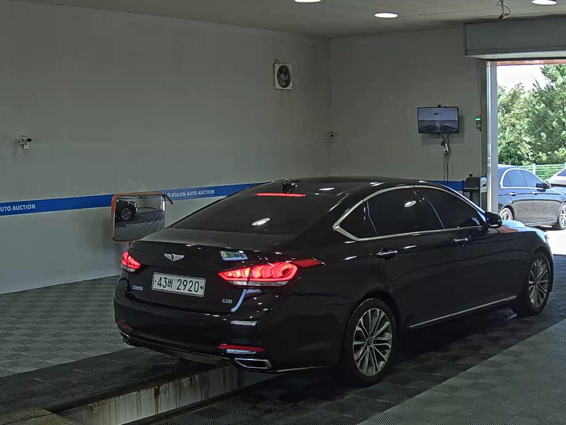 HYUNDAI GENESIS DH G330 MODERN 2015 - zdjęcie 5
