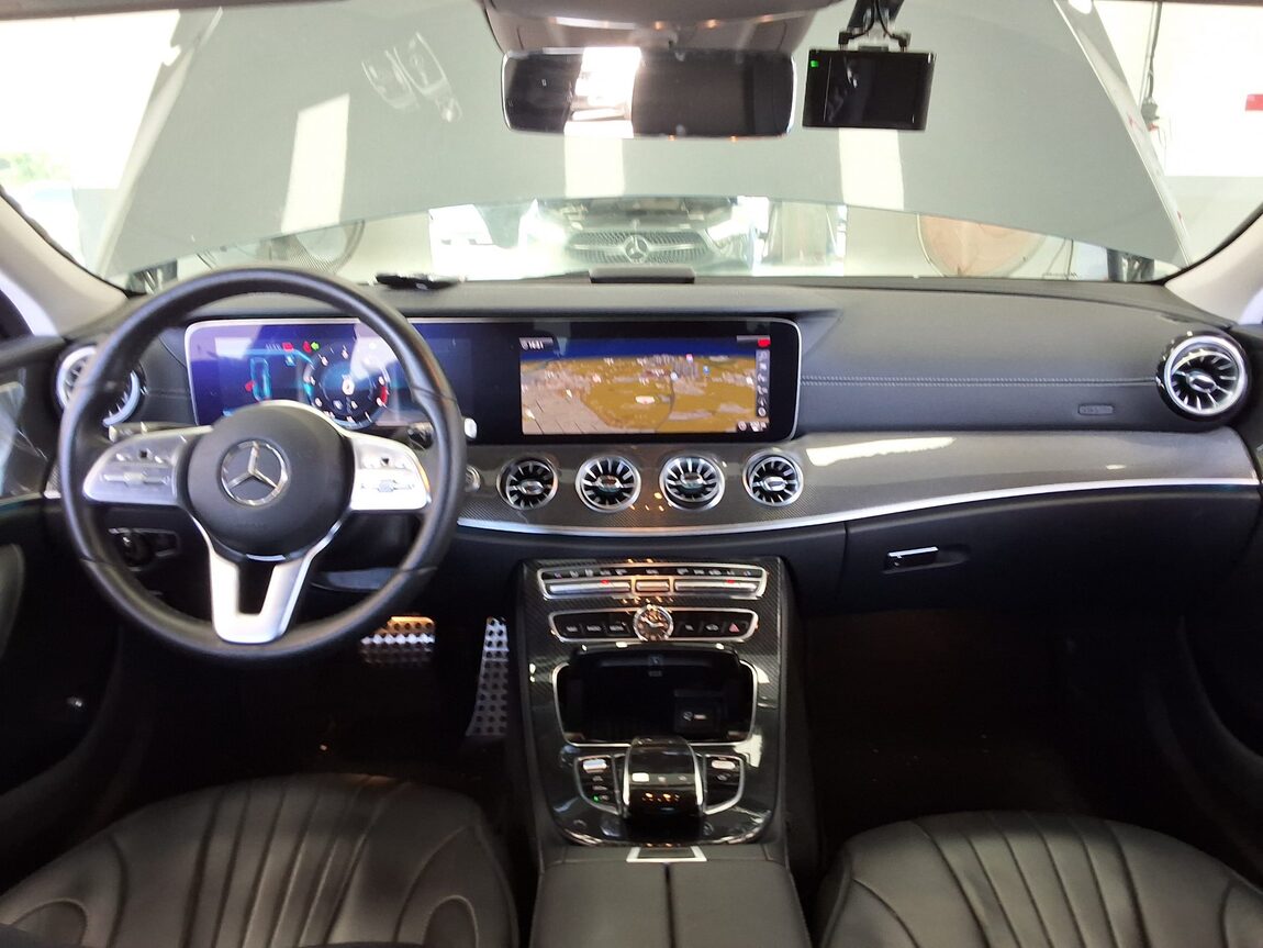 MERCEDES-BENZ CLS-CLASS (3RD GEN) CLS 300d AMG LINE 2019 - zdjęcie 12