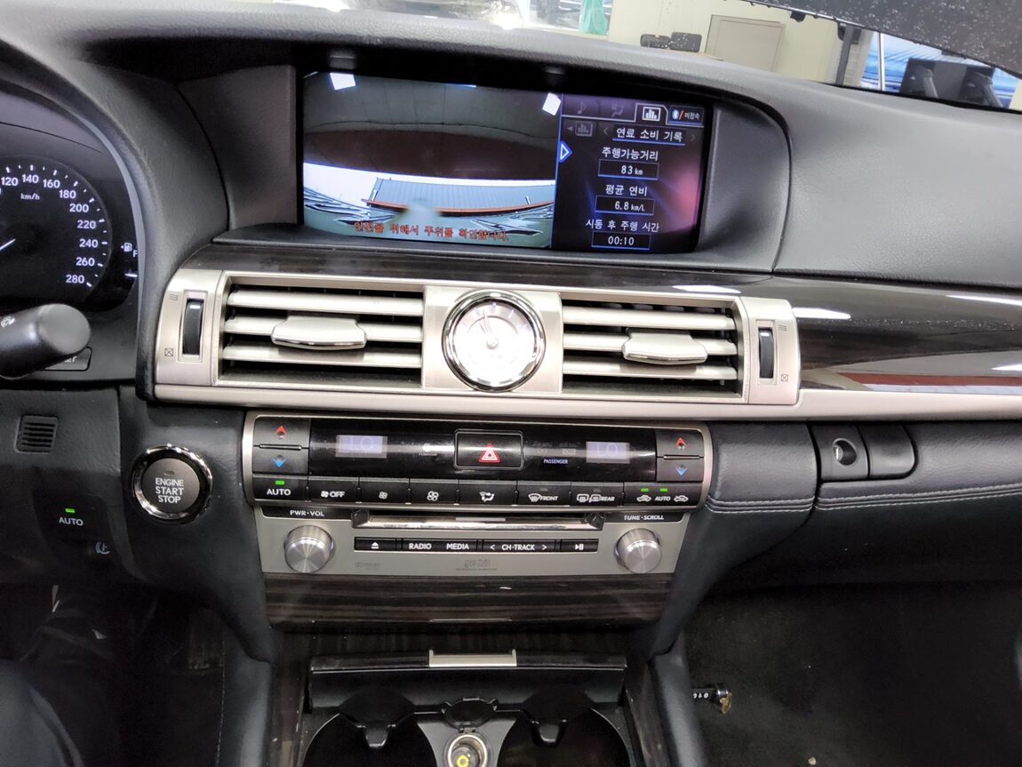 LEXUS LS (4TH GEN) 460 AWD 2013 - zdjęcie 18