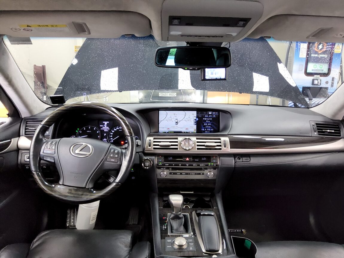 LEXUS LS (4TH GEN) 460 AWD 2013 - zdjęcie 11