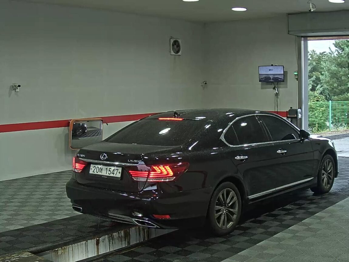 LEXUS LS (4TH GEN) 460 AWD 2013 - zdjęcie 5