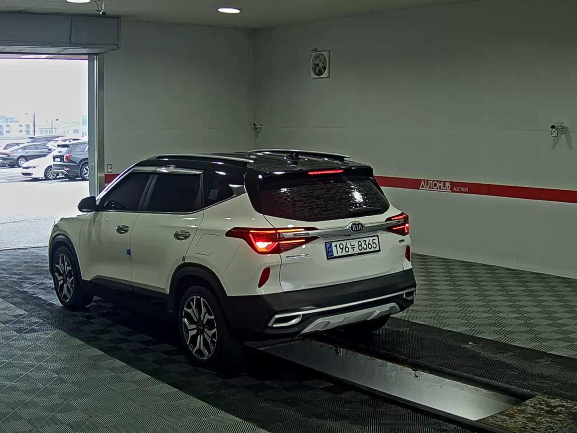 KIA SELTOS 1.6 GASOLINE 2WD NOBLESSE 2020 - zdjęcie 6