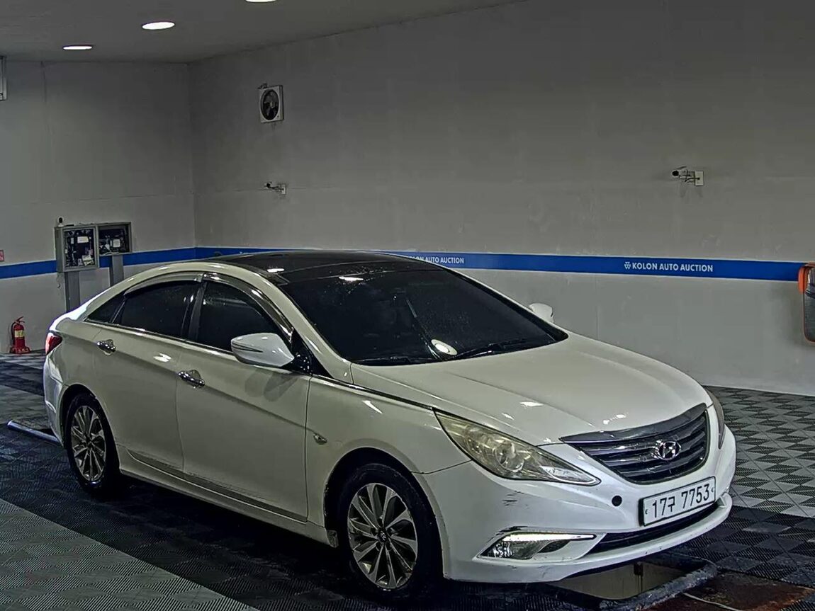 HYUNDAI SONATA THE BRILLIANT LPi RENTAL CAR PREMIUM SPECIAL 2014 - zdjęcie 3