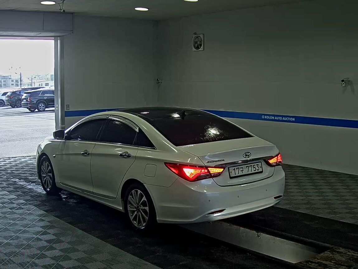 HYUNDAI SONATA THE BRILLIANT LPi RENTAL CAR PREMIUM SPECIAL 2014 - zdjęcie 6