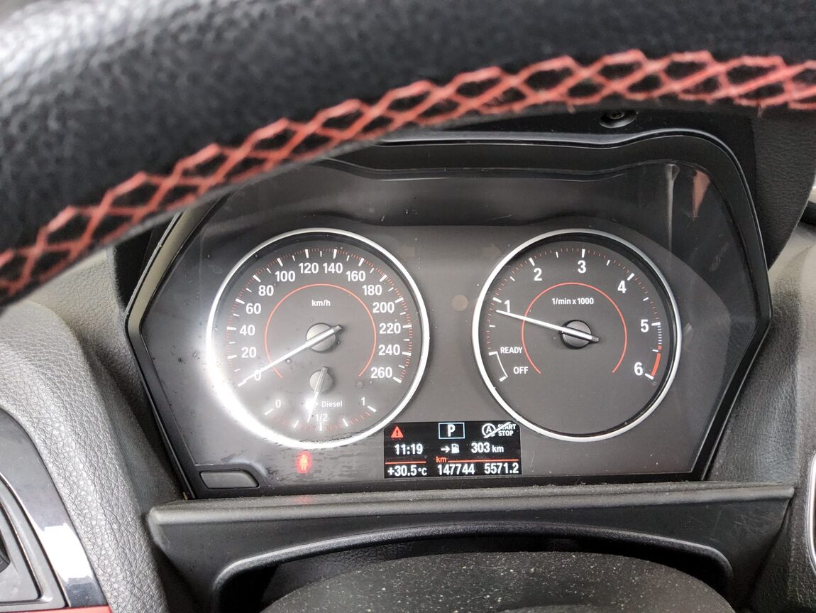 BMW 1 SERIES (2ND GEN) 5-DOOR 118d SPORTS 2015 - zdjęcie 9