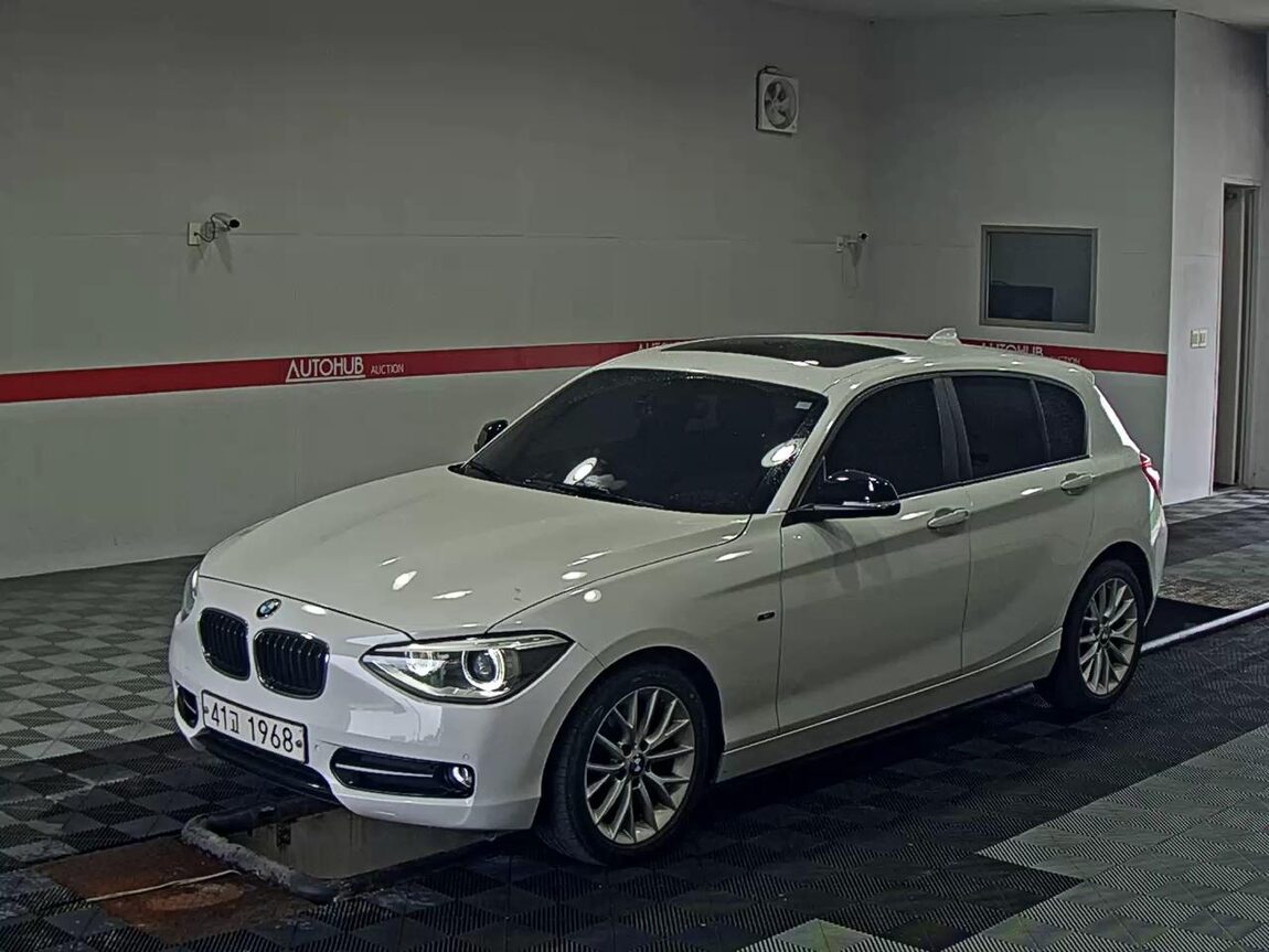 BMW 1 SERIES (2ND GEN) 5-DOOR 118d SPORTS 2015 - zdjęcie 2