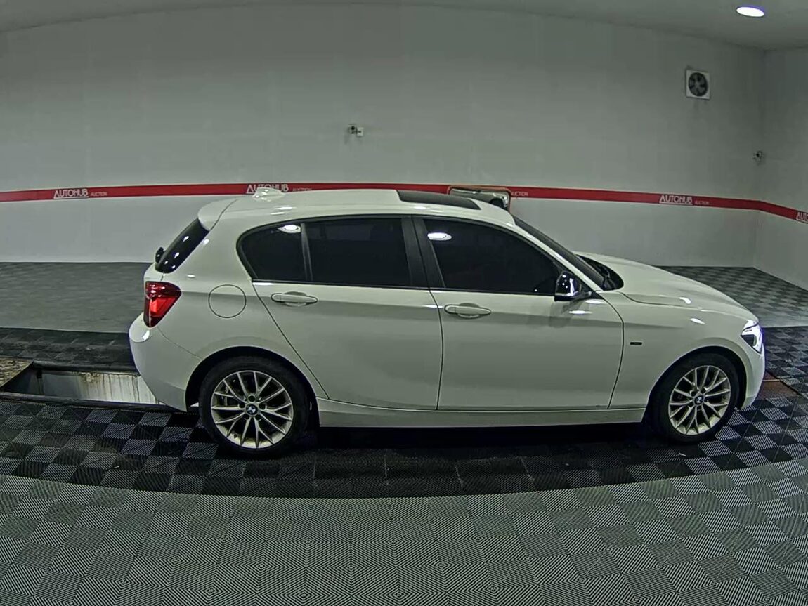 BMW 1 SERIES (2ND GEN) 5-DOOR 118d SPORTS 2015 - zdjęcie 4