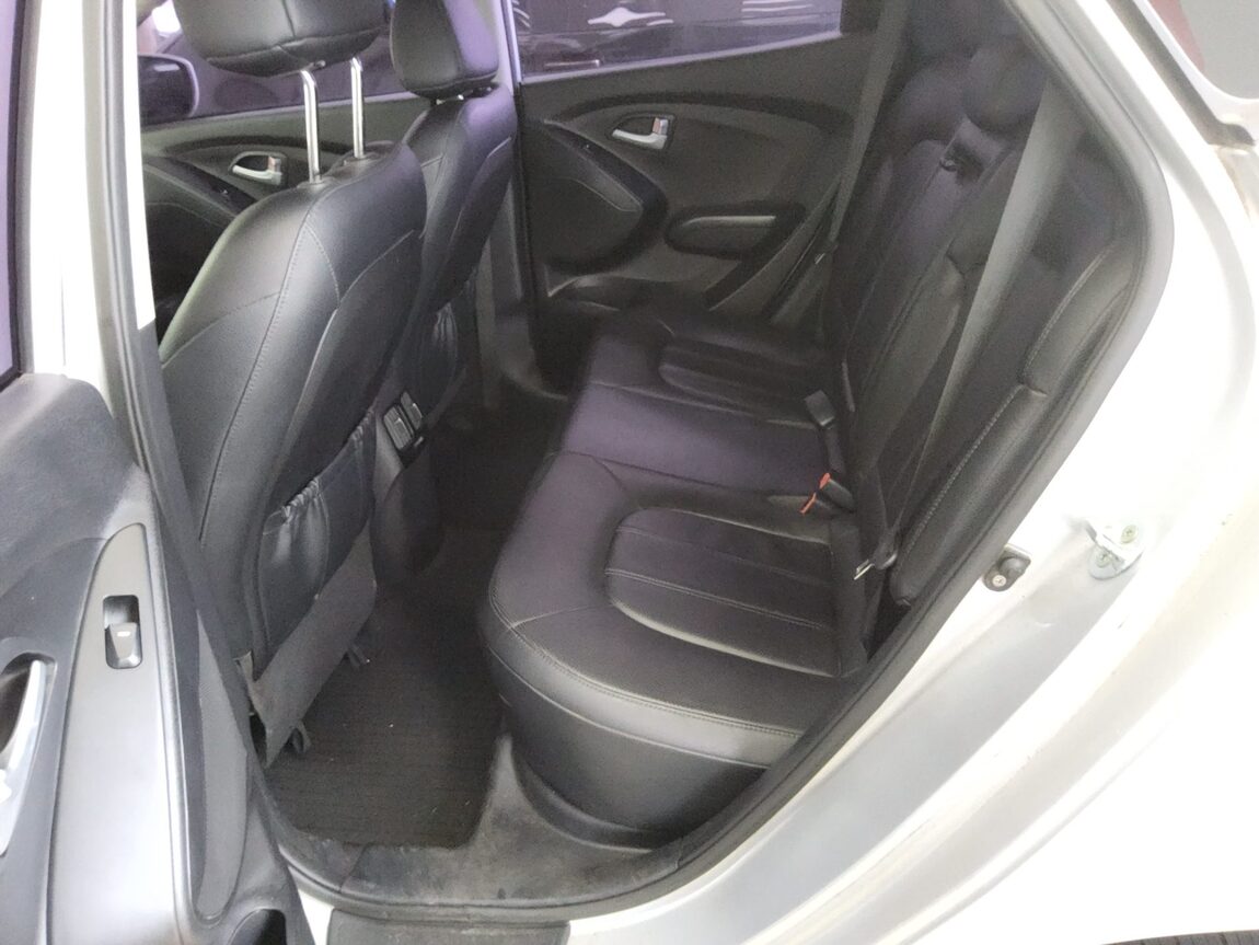 HYUNDAI NEW TUCSON ix DIESEL R2.0 2WD SMART 2015 - zdjęcie 12