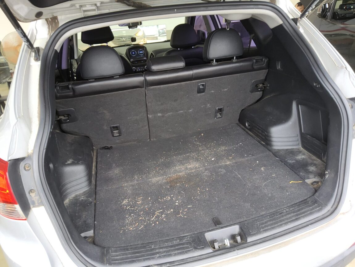HYUNDAI NEW TUCSON ix DIESEL R2.0 2WD SMART 2015 - zdjęcie 15