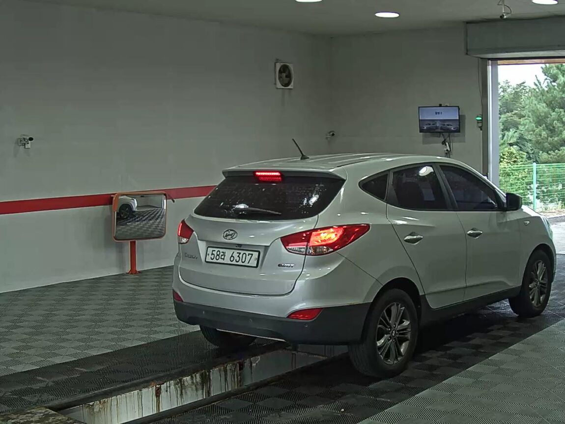 HYUNDAI NEW TUCSON ix DIESEL R2.0 2WD SMART 2015 - zdjęcie 5