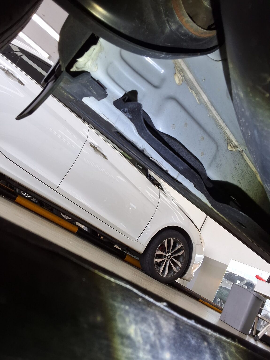 KIA NEW SORENTO (MQ4) 2.2 DIESEL 4WD PRESTIGE 2023 - zdjęcie 28