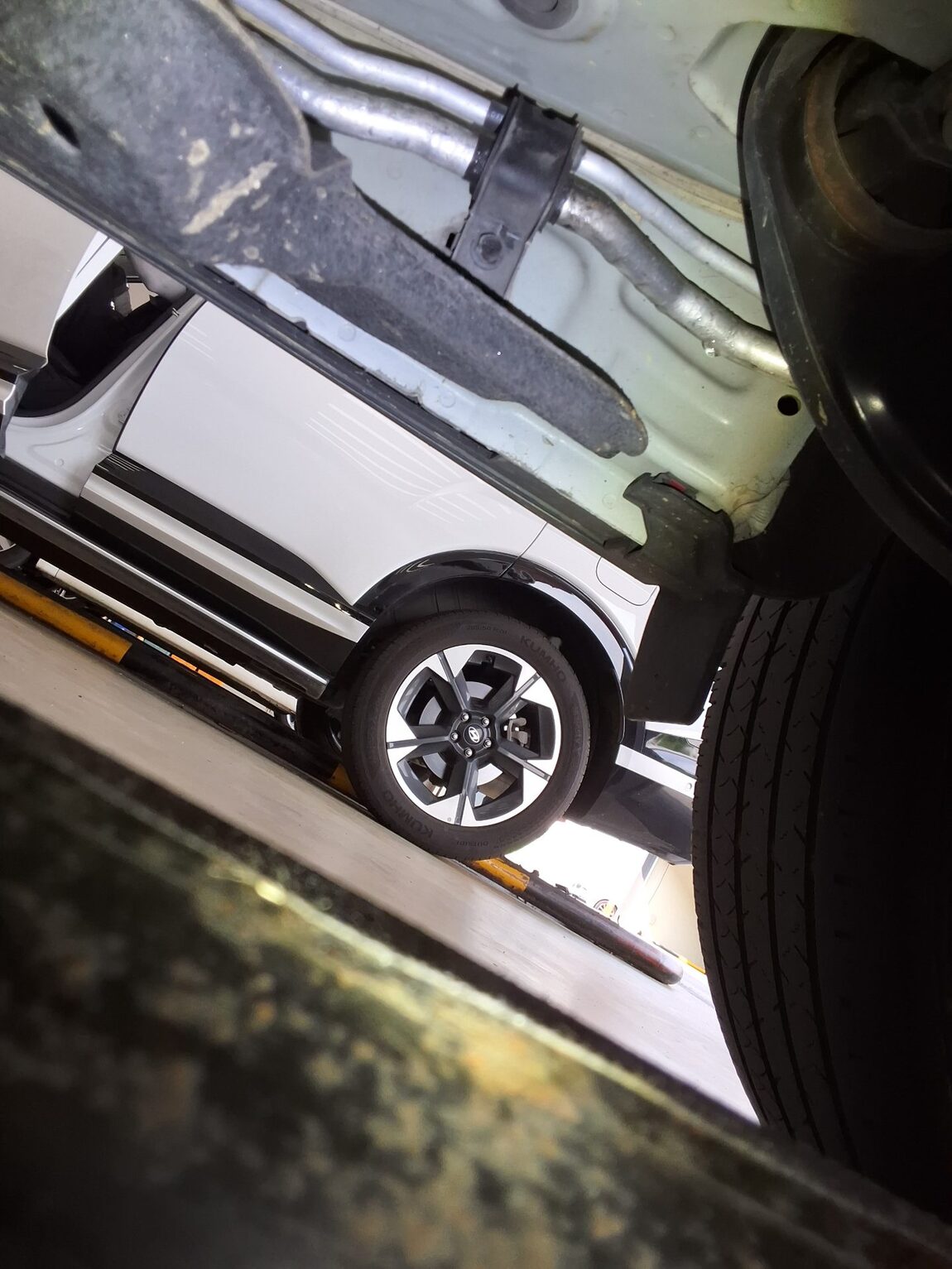 KIA NEW SORENTO (MQ4) 2.2 DIESEL 4WD PRESTIGE 2023 - zdjęcie 29