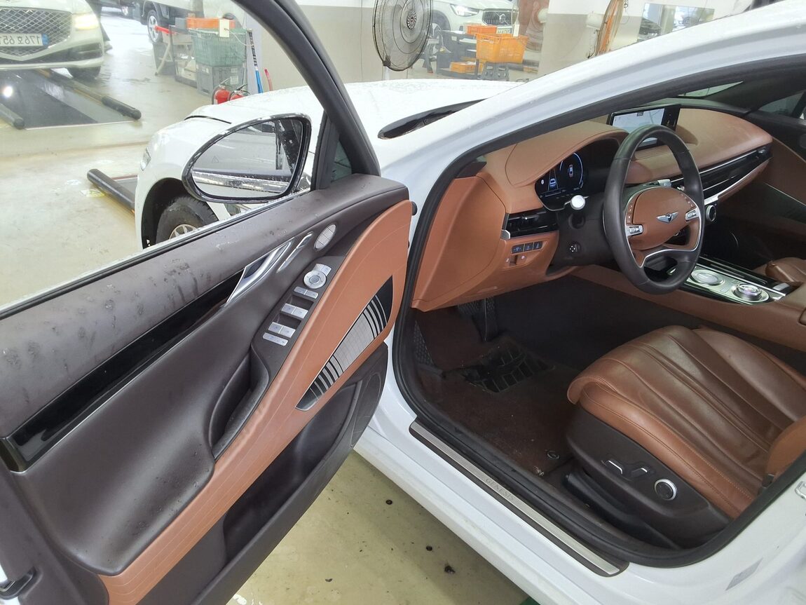 GENESIS THE ALL NEW G80 DIESEL 2.2 AWD BASE MODEL 2022 - zdjęcie 10