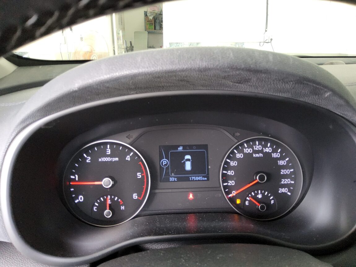 KIA NEW SPORTAGE 1.7 2WD NOBLESSE 2018 - zdjęcie 9