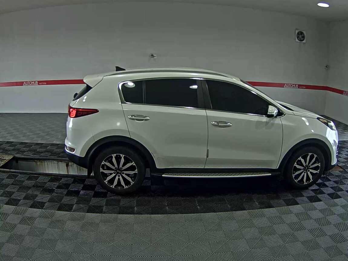 KIA NEW SPORTAGE 1.7 2WD NOBLESSE 2018 - zdjęcie 4