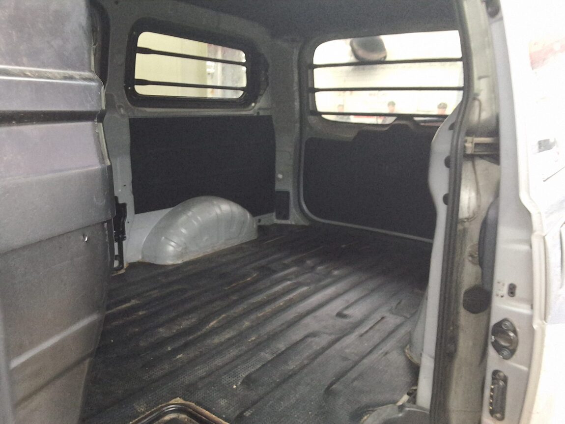 HYUNDAI GRAND STAREX 3-SEATER DIESEL VAN MODERN 2018 - zdjęcie 13