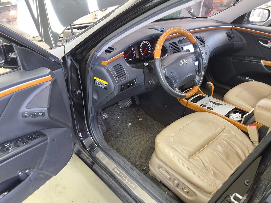 HYUNDAI GRANDEUR TG Q270 PREMIER SMART PACK MOZEN 2008 - zdjęcie 10