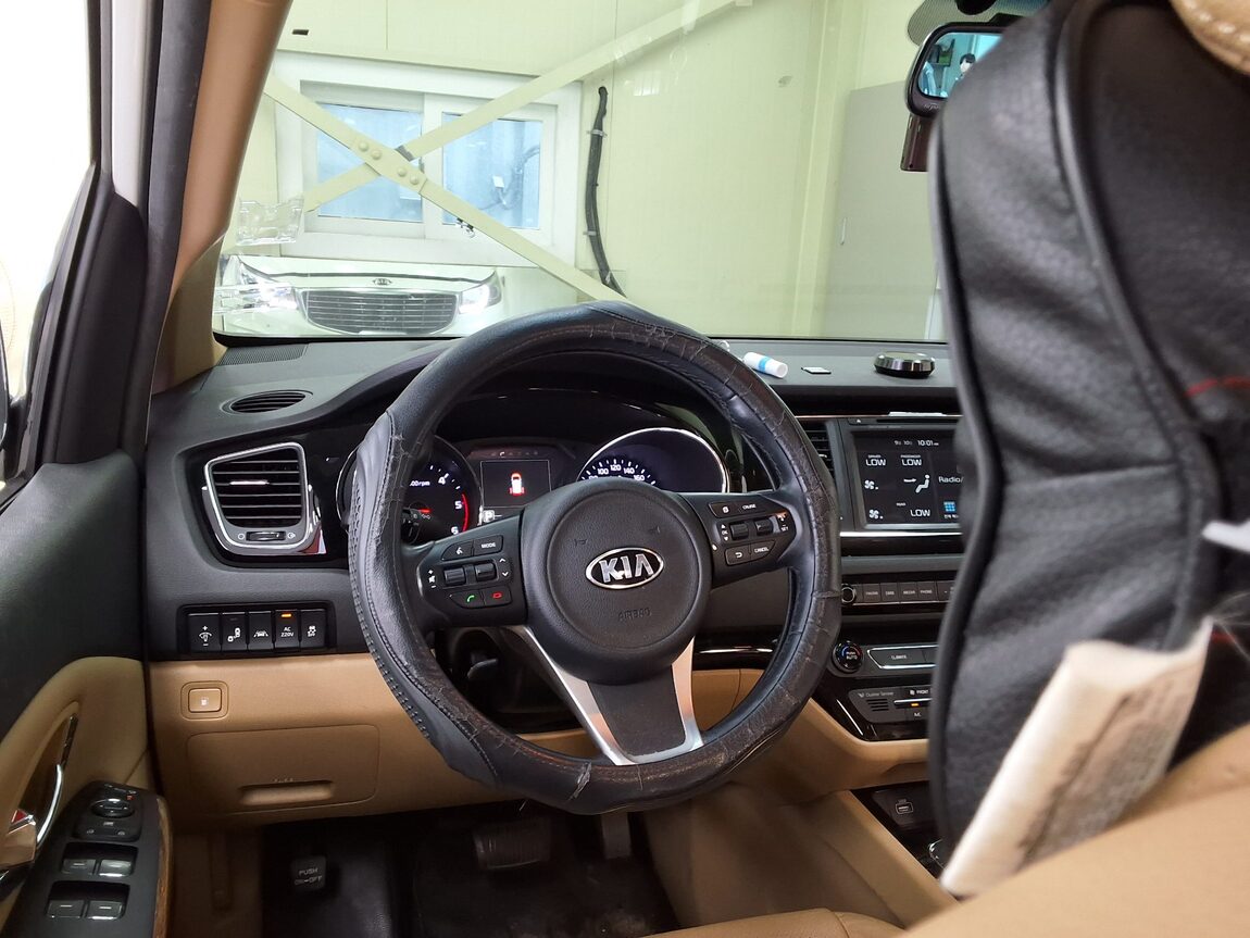 KIA ALL NEW CARNIVAL HI-LIMOUSINE DIESEL 9-SEATER NOBLESSE 2016 - zdjęcie 12