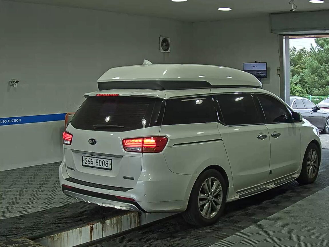 KIA ALL NEW CARNIVAL HI-LIMOUSINE DIESEL 9-SEATER NOBLESSE 2016 - zdjęcie 5