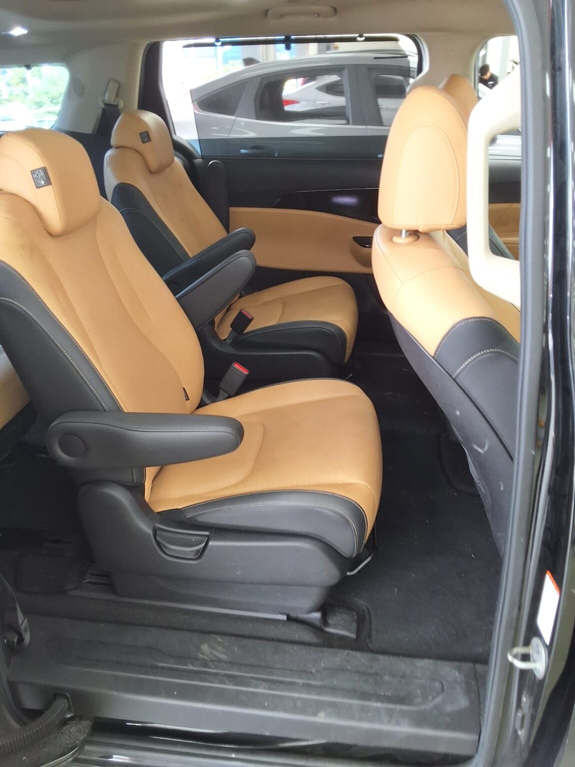 KIA NEW CARNIVAL (KA4) 9-SEATER DIESEL SIGNATURE 2021 - zdjęcie 14