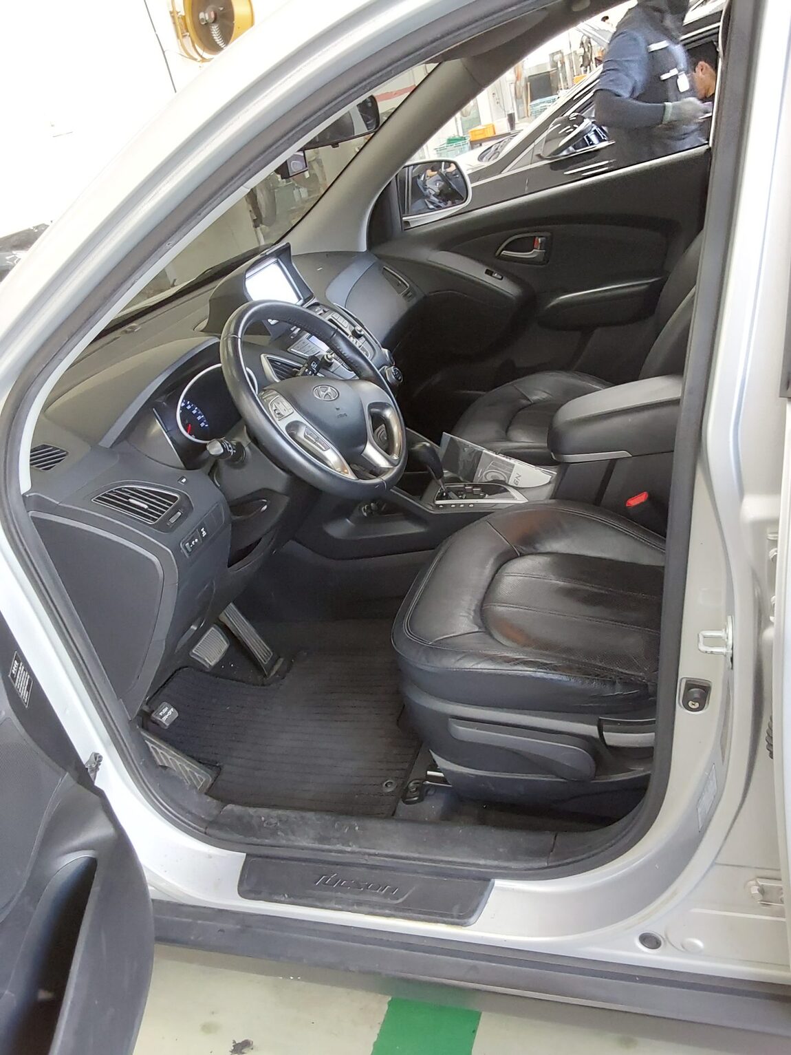 HYUNDAI TUCSON ix DIESEL R20 4WD LX20 PREMIER 2010 - zdjęcie 10