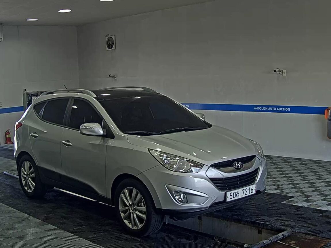 HYUNDAI TUCSON ix DIESEL R20 4WD LX20 PREMIER 2010 - zdjęcie 3