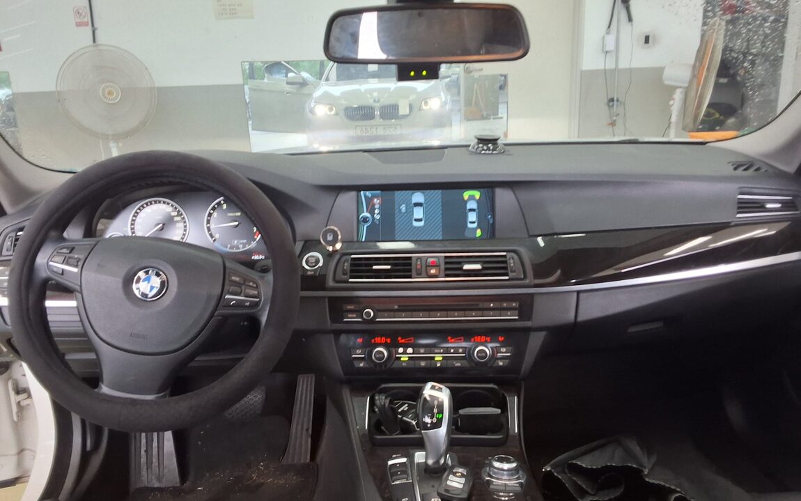 BMW 5 SERIES (6TH GEN) 528i 2012 - zdjęcie 11
