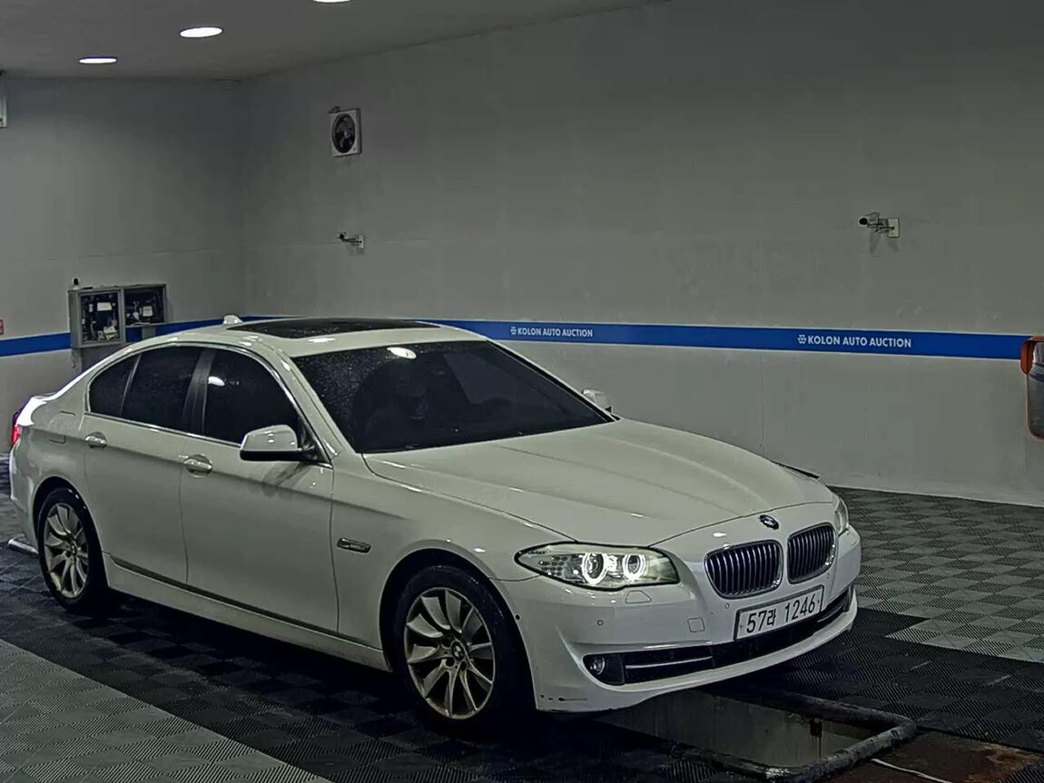 BMW 5 SERIES (6TH GEN) 528i 2012 - zdjęcie 3