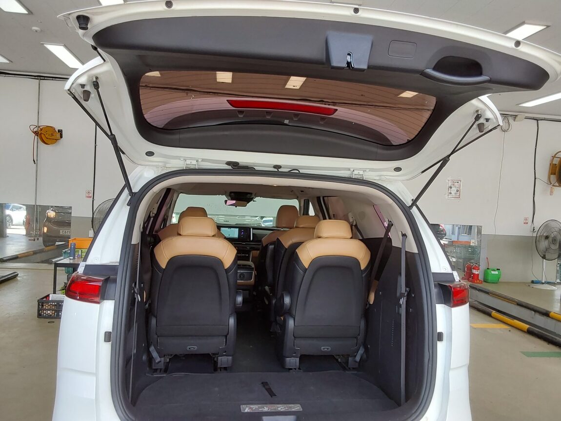 KIA NEW CARNIVAL (KA4) 9-SEATER DIESEL PRESTIGE 2021 - zdjęcie 15