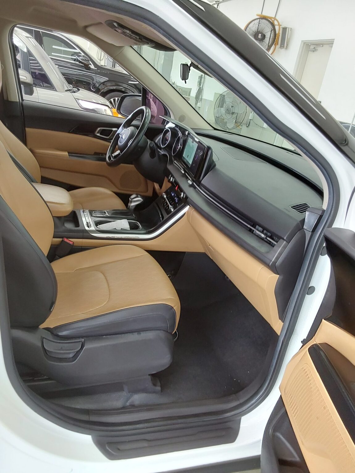 KIA NEW CARNIVAL (KA4) 9-SEATER DIESEL PRESTIGE 2021 - zdjęcie 14