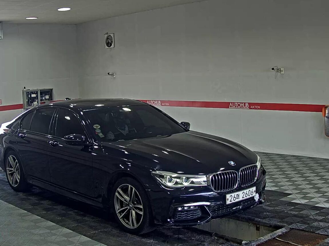 BMW 7 SERIES (6TH GEN) 740d xDRIVE M SPORT 2018 - zdjęcie 3