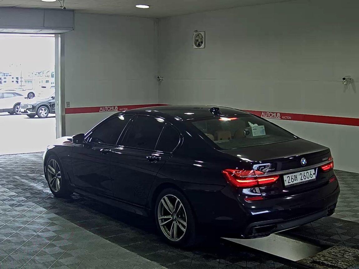 BMW 7 SERIES (6TH GEN) 740d xDRIVE M SPORT 2018 - zdjęcie 6