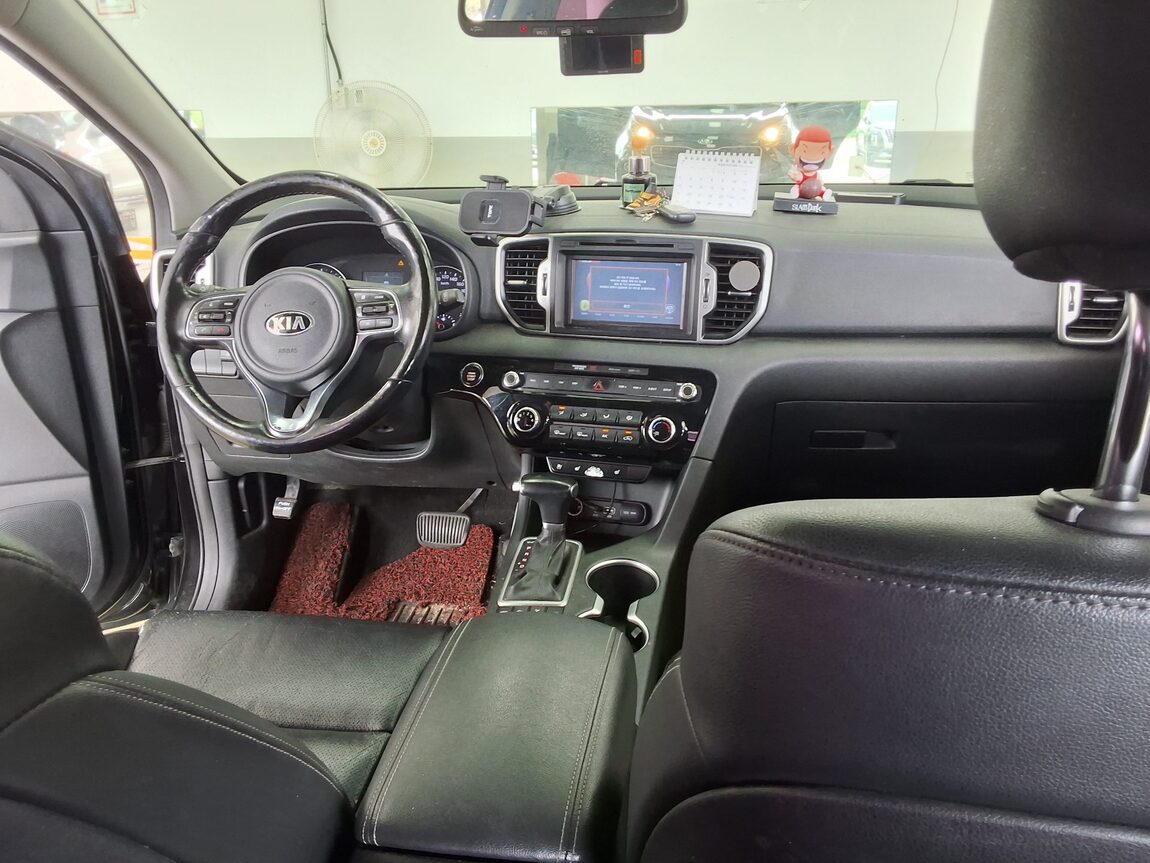 KIA NEW SPORTAGE R2.0 4WD PRESTIGE 2016 - zdjęcie 11