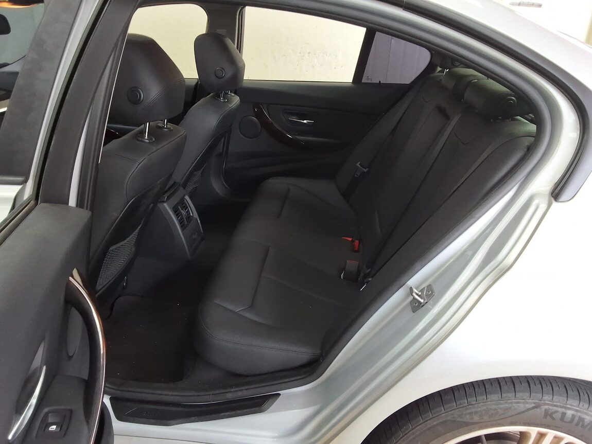 BMW 3 SERIES (6TH GEN) 320d xDRIVE 2014 - zdjęcie 13