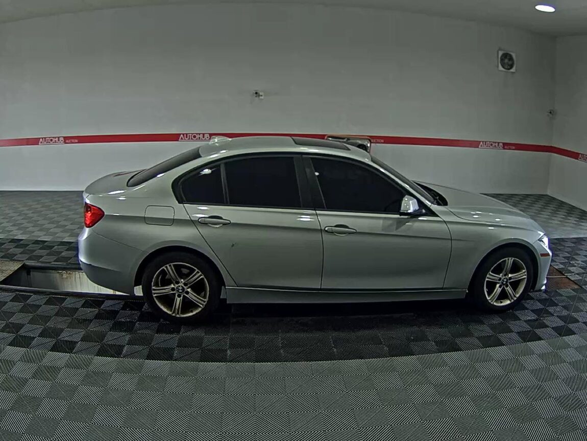 BMW 3 SERIES (6TH GEN) 320d xDRIVE 2014 - zdjęcie 4