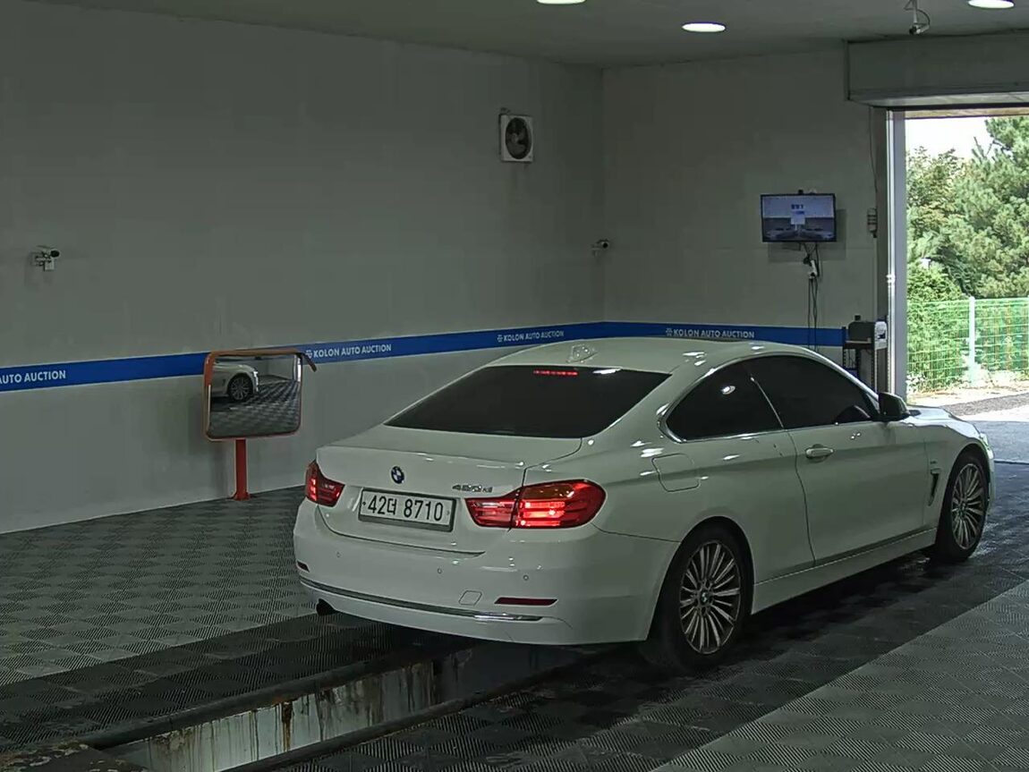 BMW 4 SERIES (1ST GEN) COUPE 420d LUXURY 2014 - zdjęcie 5