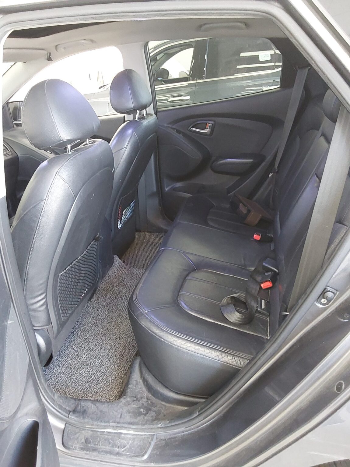 HYUNDAI TUCSON ix DIESEL R20 2WD LX20 PREMIER 2010 - zdjęcie 12