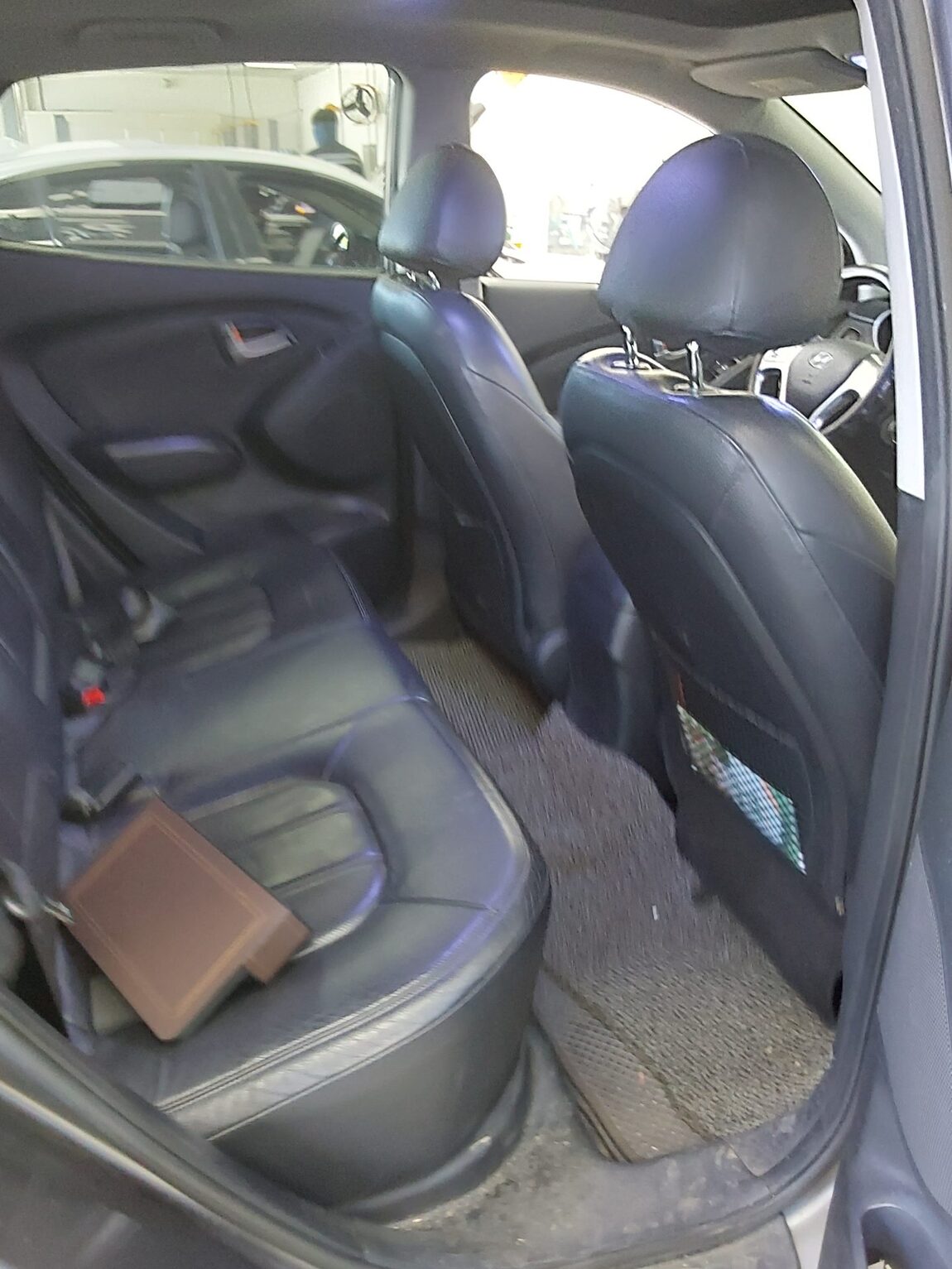 HYUNDAI TUCSON ix DIESEL R20 2WD LX20 PREMIER 2010 - zdjęcie 13