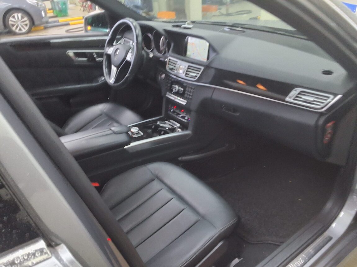 MERCEDES-BENZ E-CLASS (4TH GEN) E250 CDI 4MATIC 2014 - zdjęcie 15