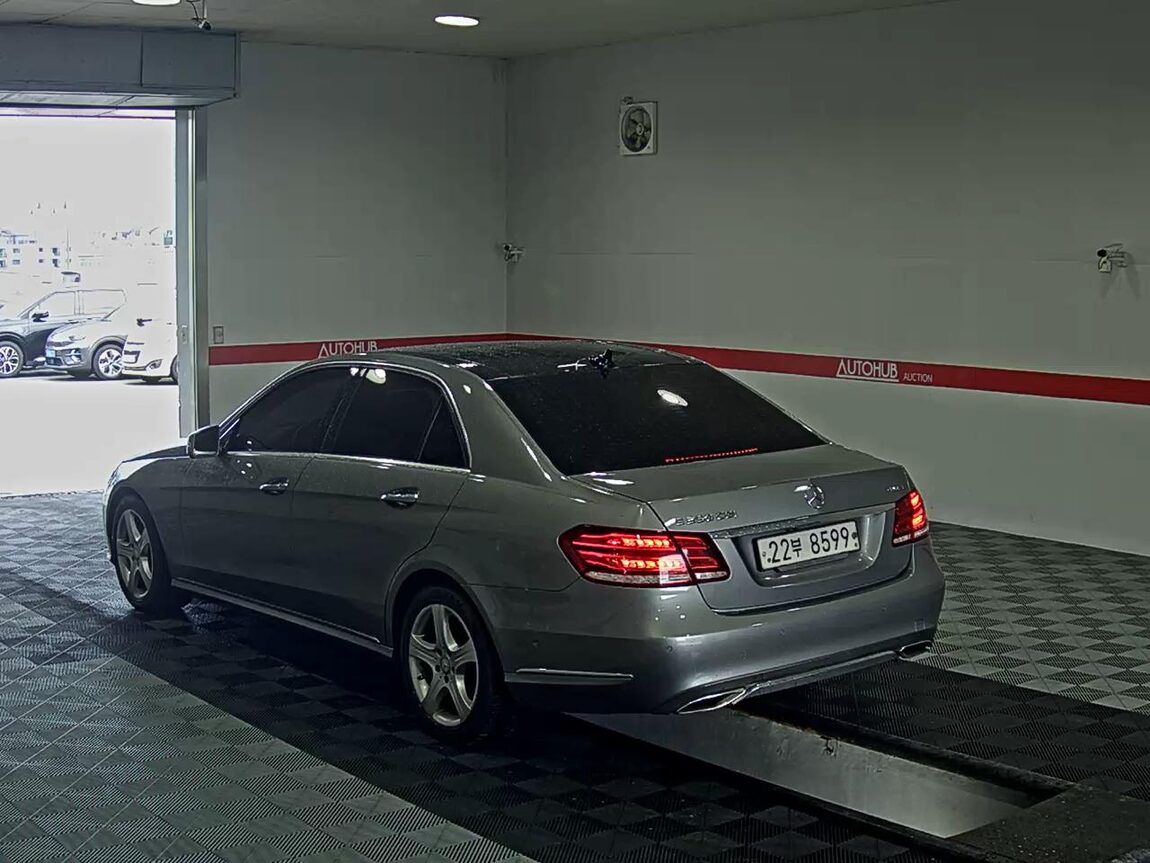 MERCEDES-BENZ E-CLASS (4TH GEN) E250 CDI 4MATIC 2014 - zdjęcie 6