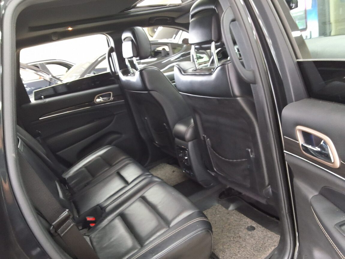 JEEP GRAND CHEROKEE (WK2) 3.0 V6 TURBO DIESEL OVERLAND 2016 - zdjęcie 14
